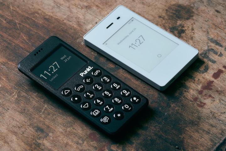 Light Phone II and Punkt MP02